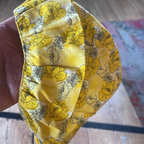 Kate Quinn yellow, flowered bonnet - Picture 2 of 3